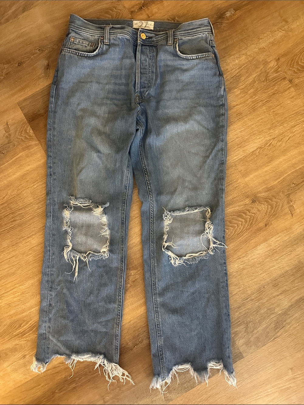 We The Free Light Blue Straight-Leg Ripped Jeans